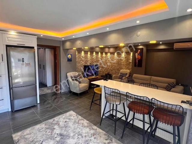 Güzelyurt Mahallesi Havuzlu Sitede Lüks 3+1 Satılık Daire