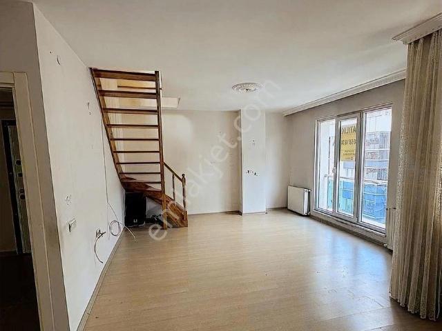 Güzelyurta Metrobüse 1 Dakikalık Yürüme Mesafesinde 2+1 Dublex