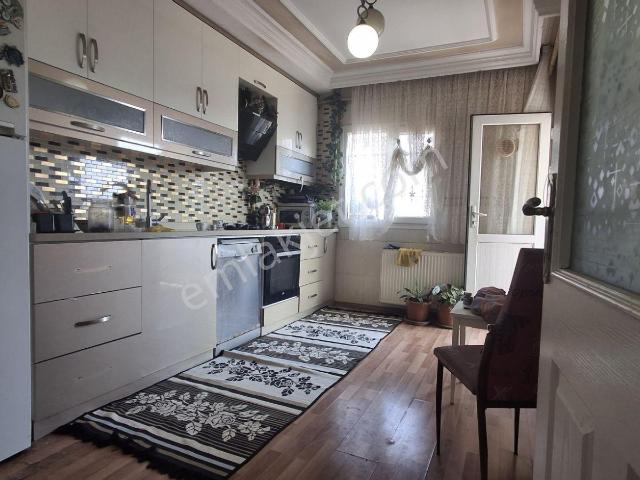 Güzelyalı*bulvar Üzeri*herkat Tek*orginal Geniş 4+1*iskanlı