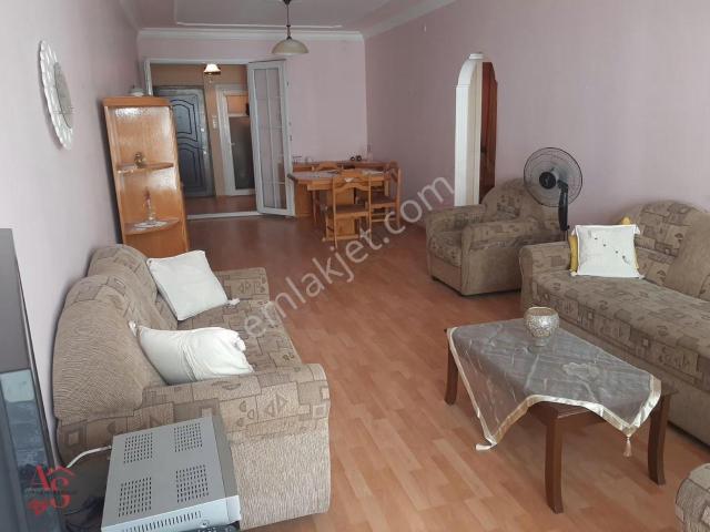 Güzelyalı Da Mithatpaşa Cadde Paraleli 2+1 Arakat Daire