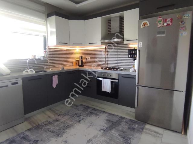 Güzelyalı Eğitim Mah. Site İçerisinde 3+1 Satılık Daire