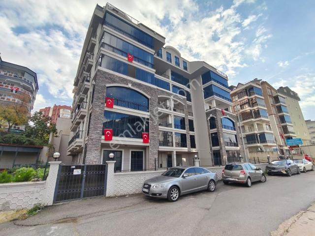 Güzelyalı Eğitim Mah Yola Cephe Kiralık Ticari Dükkan