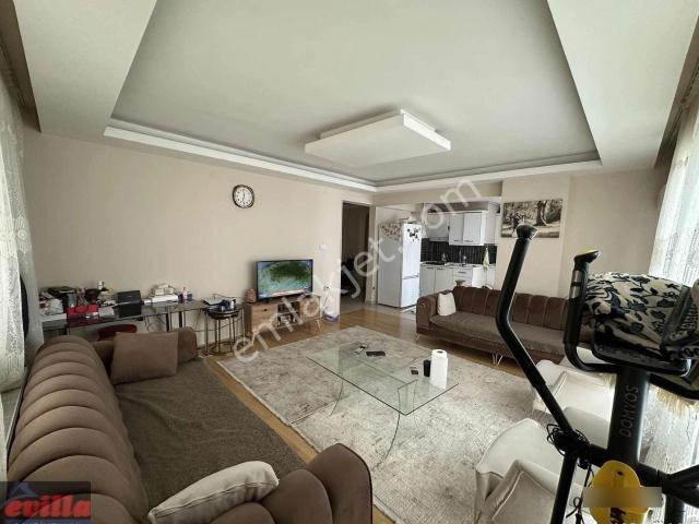 Güzelyalı Mahallesinde 2+1 Kiralık Daire