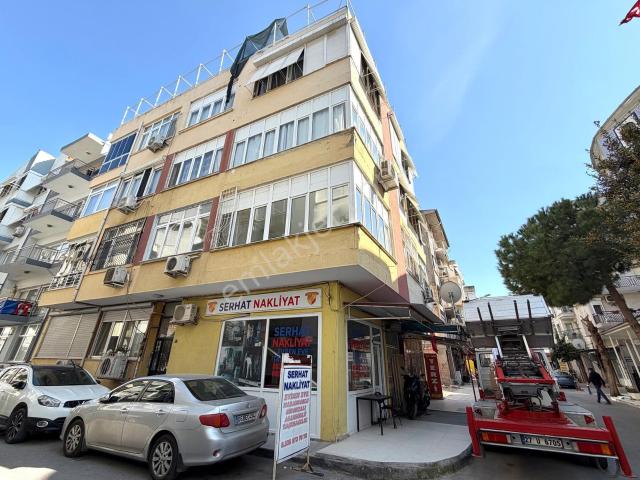 Güzelyalı Mahallesinde 3+1 Satılık Daire