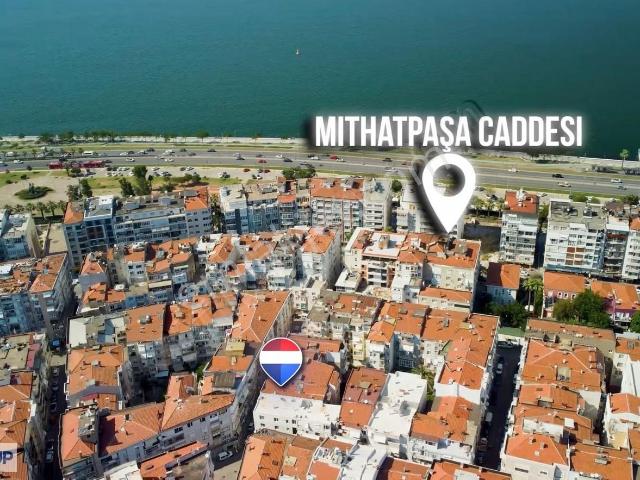 Güzelyalı Merkezde Sahile Yürüme Mesafesinde, 3+1 Satılık Daire