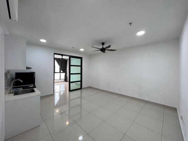 H2O Residences studio unit below market price good for investment