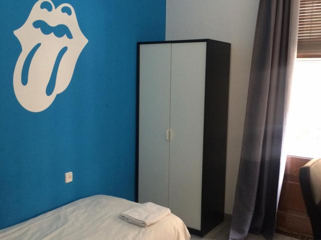 h5 Single room, exterior with balcony and beautiful views