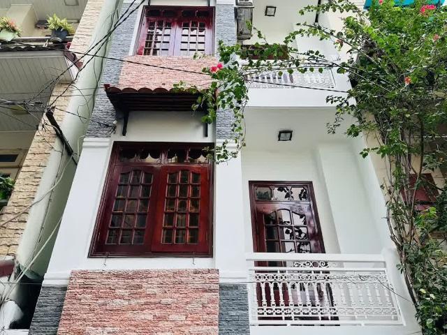 Hẻm Ô TÔ 6m, 100m ra Mặt tiền Cộng Hòa, 46m2, 4 Tầng, chỉ 11.5 tỷ. Phường 4, quận Tân Bình