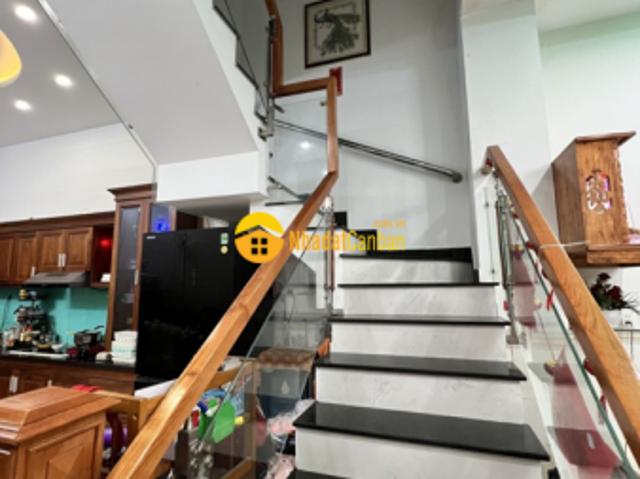 Hẻm ô tô, hương lộ 2, bình trị đông a, bình tân, 4 tầng, 64.0m2, 6.1 tỷ