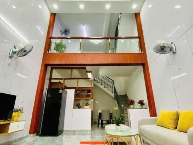 Hẻm Xe Hơi Đối Diện Bệnh Viện Quận 12 Nhà 3 Tầng DT 41M2,4pn, 3wc
