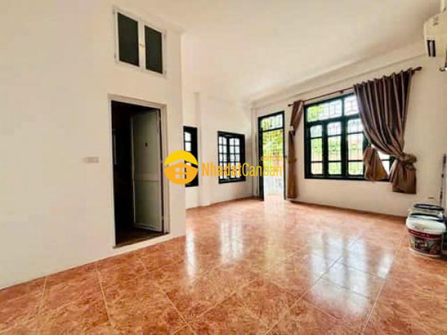 Hơn 11 tỷ có ngay nhà gần hồ tây 60m2x5t lô góc 3 thoáng ngõ thông an sinh đỉnh