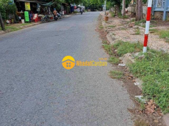 Hơn 2 công đất mặt tiền gần chợ long mỹ huyện mang thít tỉnh vĩnh long