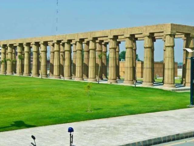 H block 164 and olcb 862&872  Lahore Bahria Orchard ID 60094