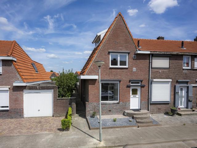 H. Roland Holststraat 7, 6374GW, Landgraaf, Limburg 6374GW