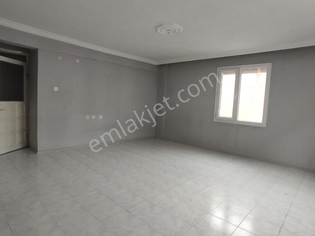 Hızlı Satış Buca Gediz Sevgi Yolu Meydana Yakın 135 M2 3+1 Daire