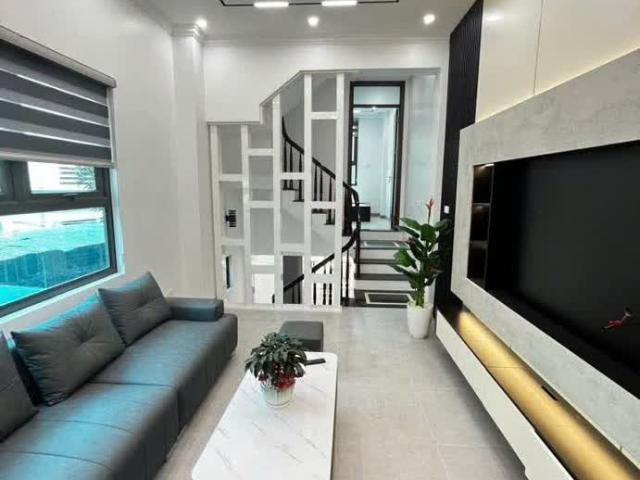 Hà Trì 5 Tâng Full Nội Thất 8 Tỷ