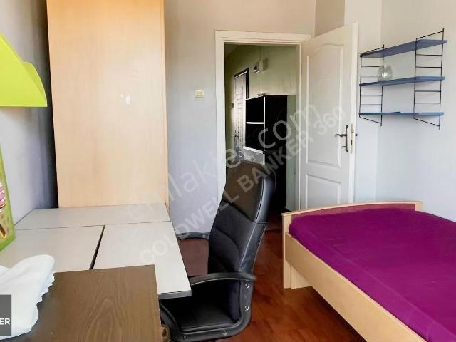 Haşim İşcan Caddesi Üzerinde Eşyalı Kiralık 3+1 Daire