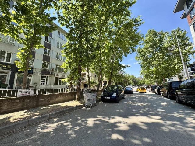 Hamide Akyüz' Den Kükürtlü'de Metroya 70mt 2+1 Satılık Daire !