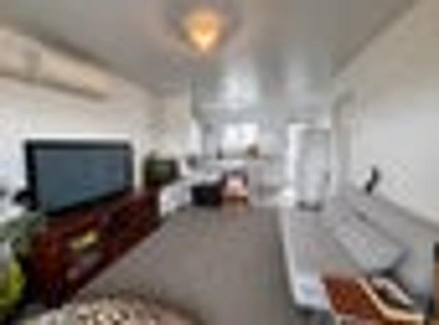 Hamilton East, 1 bedroom, $400 pw