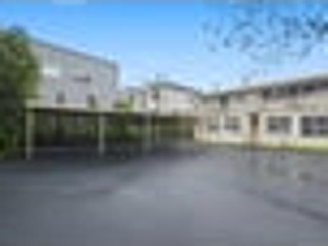 Hamilton East, 1 bedroom, $400 pw