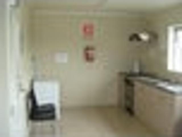 Hamilton East, 1 bedroom, $450 pw