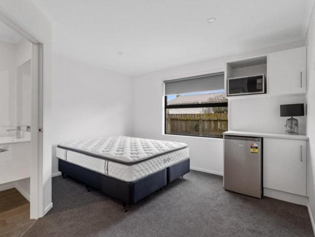 hamilton east, 1 bedroom