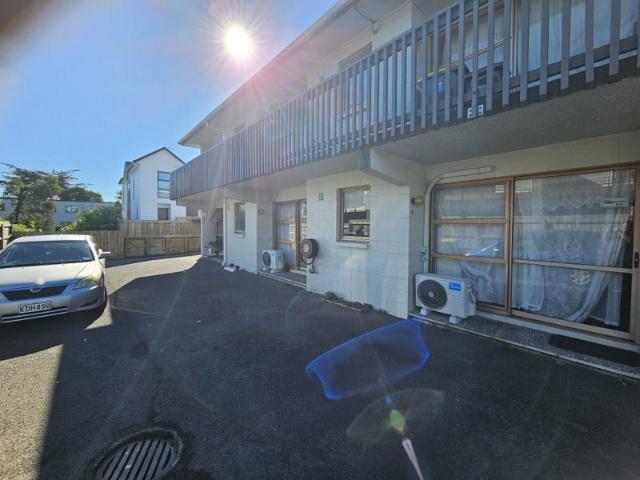 hamilton east, 1 bedroom