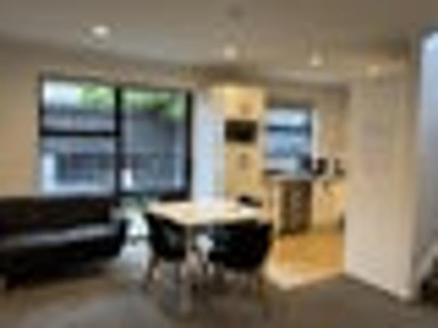 Hamilton East, 1 bedroom, $285 pw