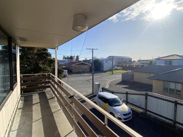 hamilton east, 1 bedroom