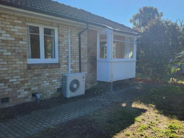 hamilton east, 2 bedrooms