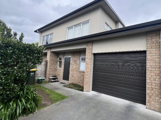 hamilton east, 2 bedrooms