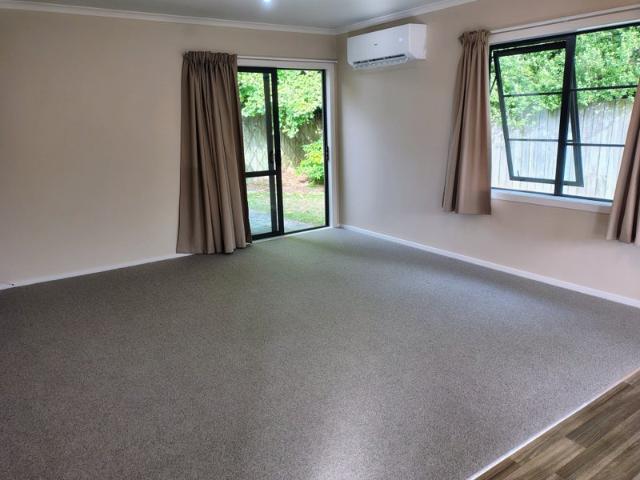 hamilton east, 2 bedrooms