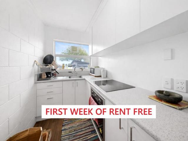 hamilton east, 2 bedrooms