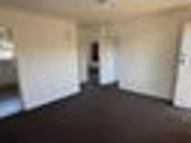 Hamilton East, 2 bedrooms, $430 pw