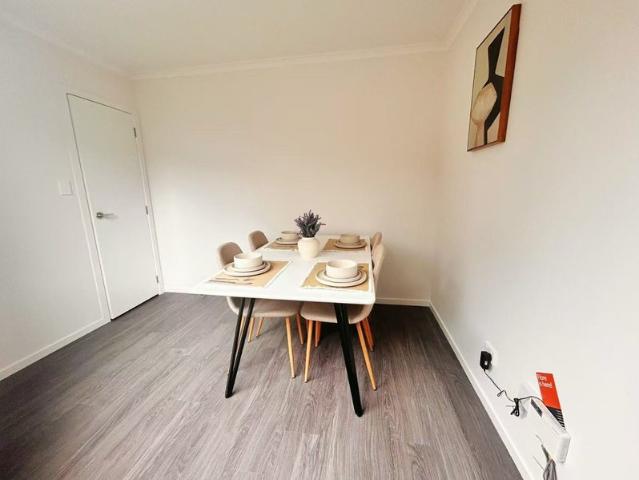 hamilton east, 2 bedrooms