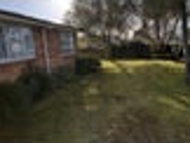 Hamilton East, 2 bedrooms, $570 pw