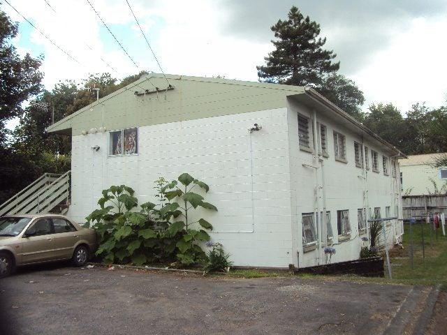 hamilton east, 2 bedrooms