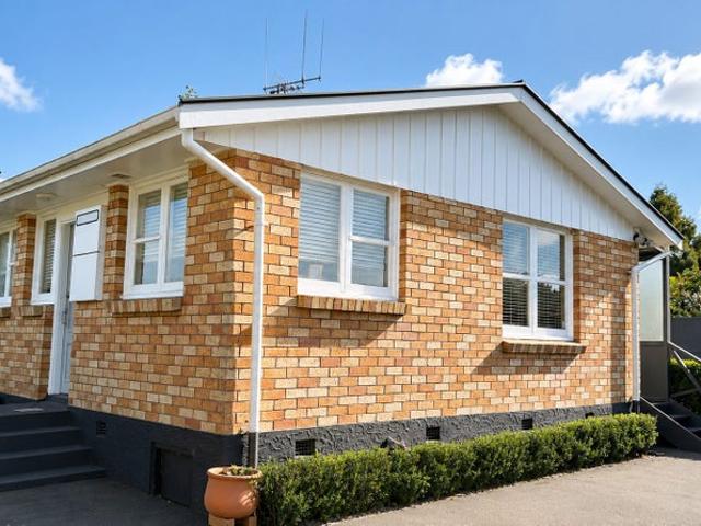 hamilton east, 2 bedrooms