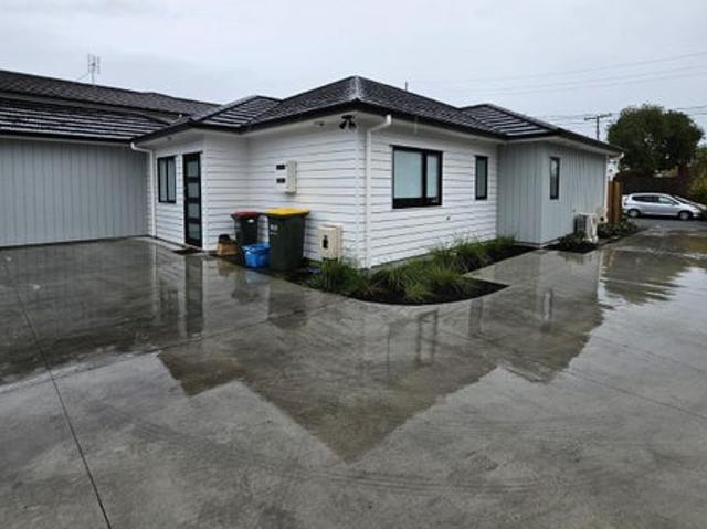 hamilton east, 2 bedrooms