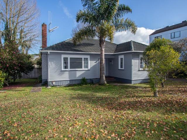 hamilton east, 3 bedrooms