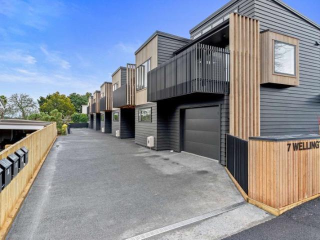 hamilton east, 3 bedrooms