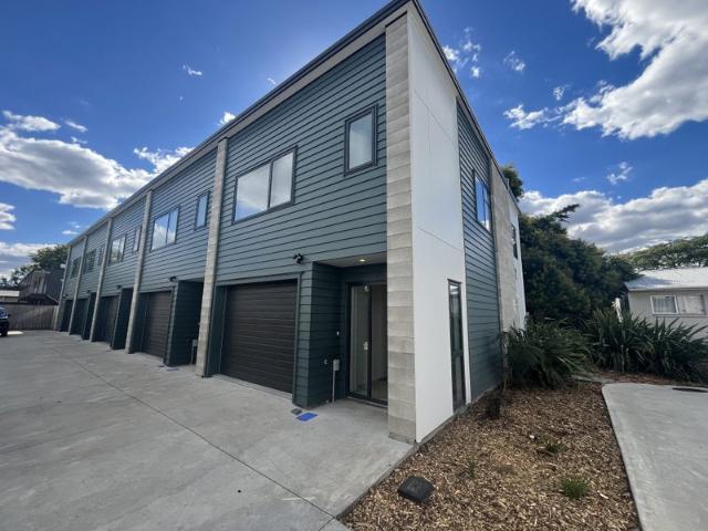 hamilton east, 3 bedrooms