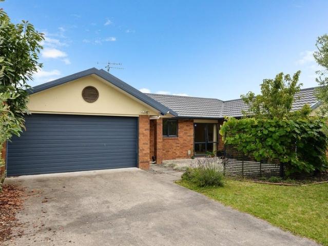 hamilton east, 3 bedrooms