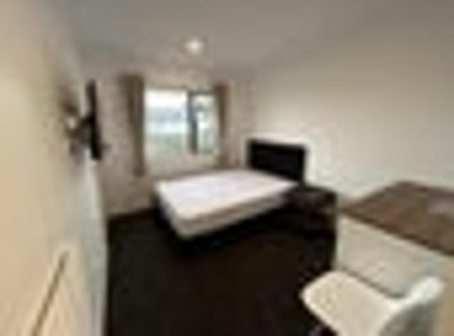 Hamilton Lake, 1 bedroom, $300 pw