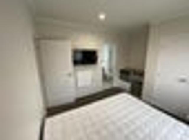 Hamilton Lake, 1 bedroom, $300 pw