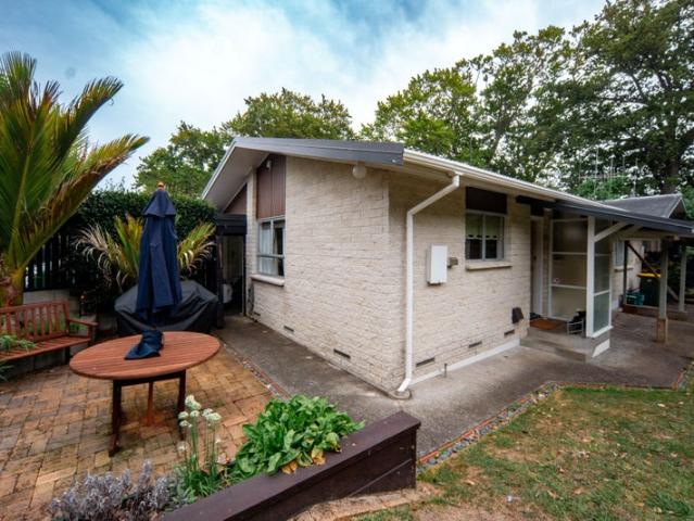 hamilton lake, 2 bedrooms