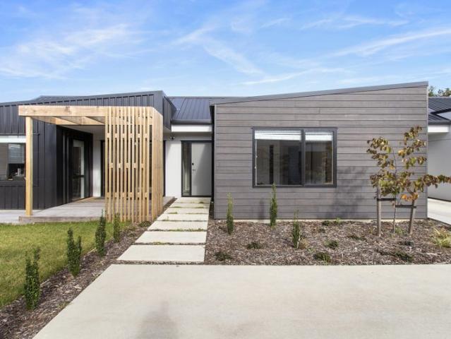 hamilton lake, 2 bedrooms