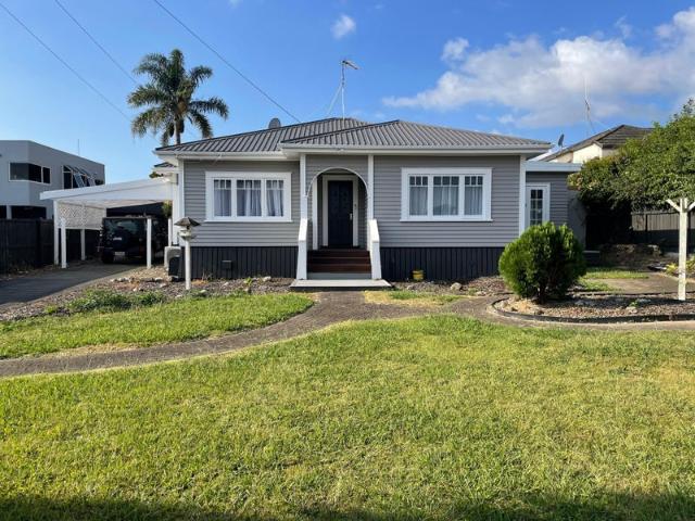 hamilton lake, 3 bedrooms