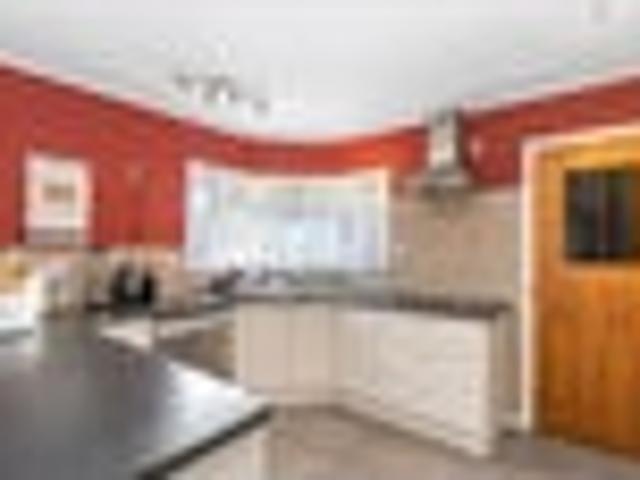 Hamilton Lake, 3 bedrooms, $635 pw