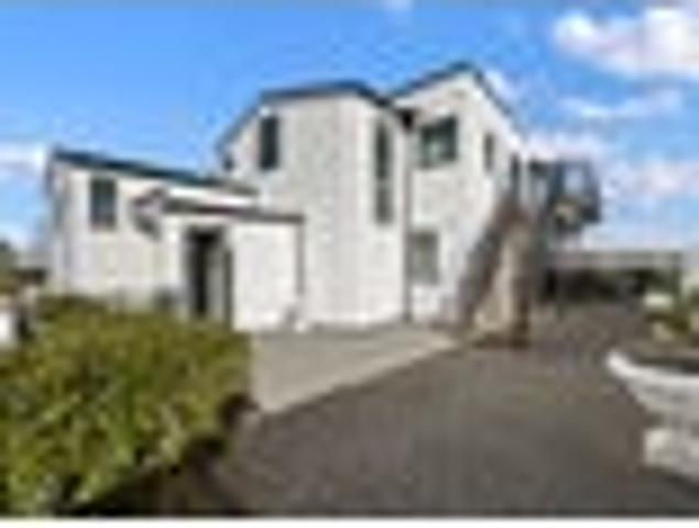 Hamilton Lake, 4 bedrooms, $1500 pw